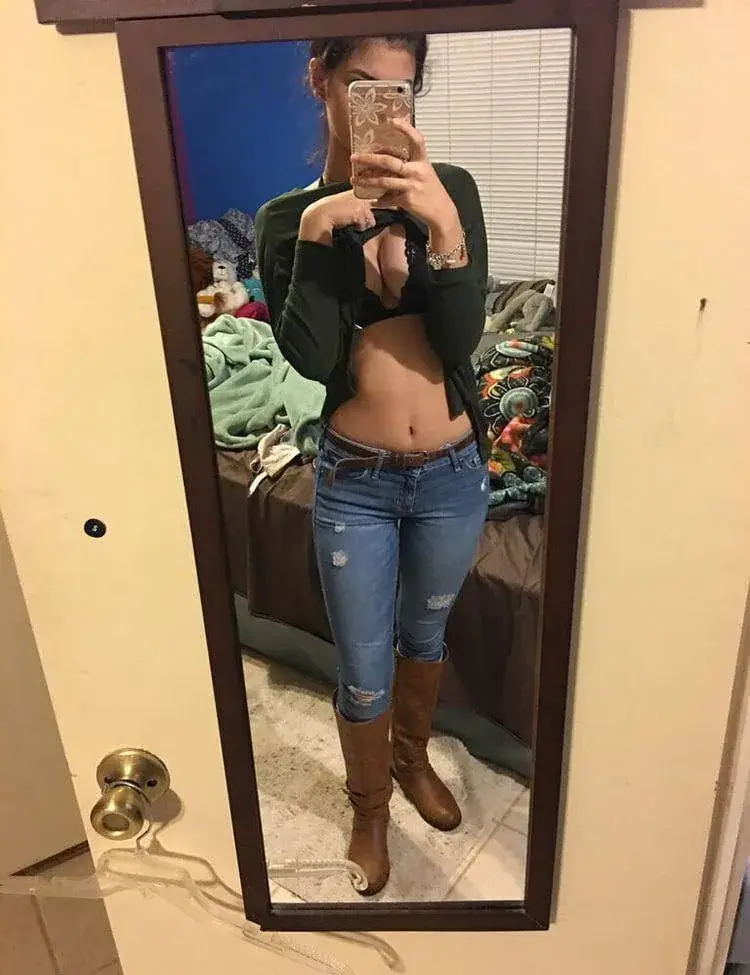 MelQuiAdesire81us